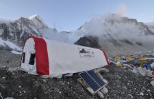 Everest ER: Tent City’s Medical Marvel